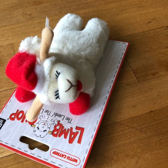 Lamb Chop" Plush Cat Toy With Catnip Pet Fun Multipet - Picture 5 of 5